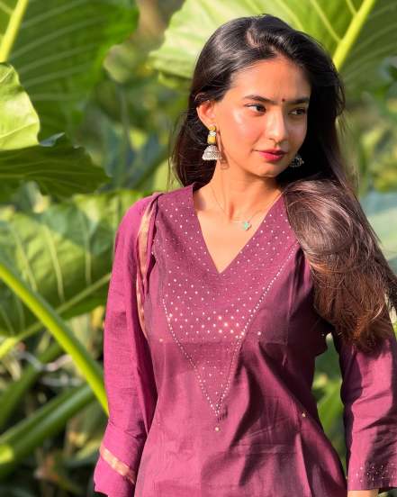 Actor Anushka Sen shares stunning pictures on social media in purple kurta set 