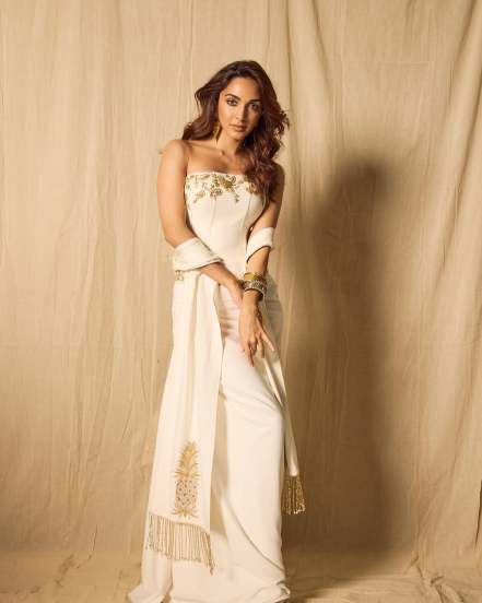 Kiara Advani shares alluring pictures in white dress on social media