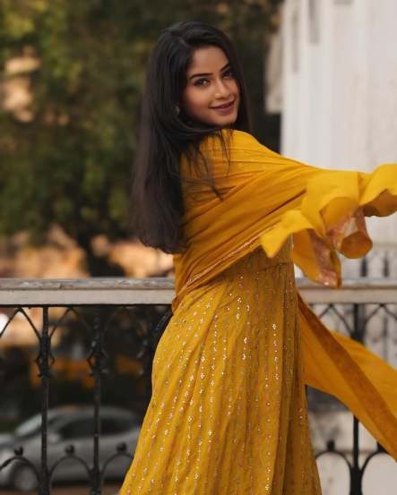 Savalyachi janu Savli fame actress Prapti Redkar shares pictures in yellow Anarkali Suit on social media