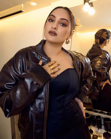 Sonakshi Sinha shares her bossy look in brown jacket and corset top on social media