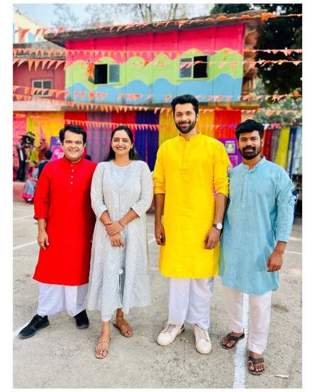 Gharo Ghari Maatichya Chuli fame Sumeet Pusavale wife monika pusavale on set