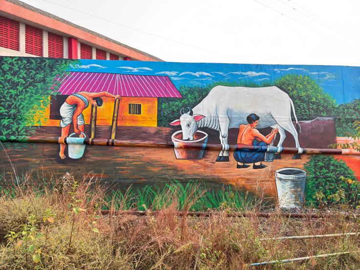 Thane Nashik tunnels decoration Warli painting photos 