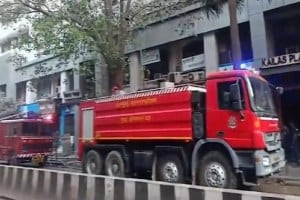 commercial building, Ghatkopar , fire,