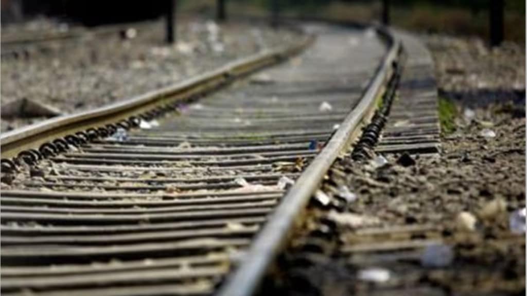 bandra terminus pit line