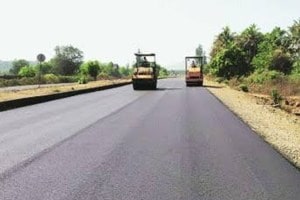 gadchiroli potholes on national highway