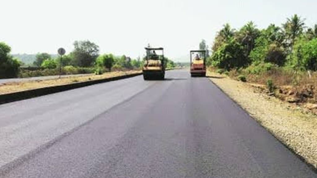 gadchiroli potholes on national highway