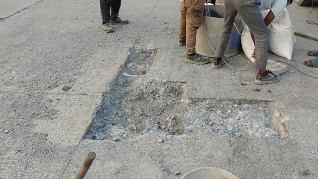 Mumbai Ahmedabad national highway potholes