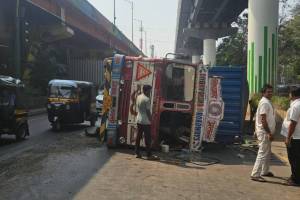 Chemical container accident on Mumbai Nashik highway