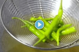 How to prevent oil splashing when frying Chillies