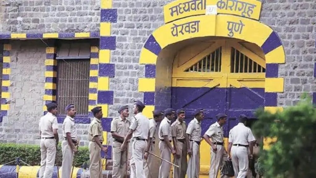 car used for procession of notorious goon gudya kasbe after release from yerwada jail