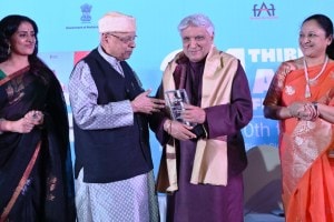 javed akhtar got Asian culture award