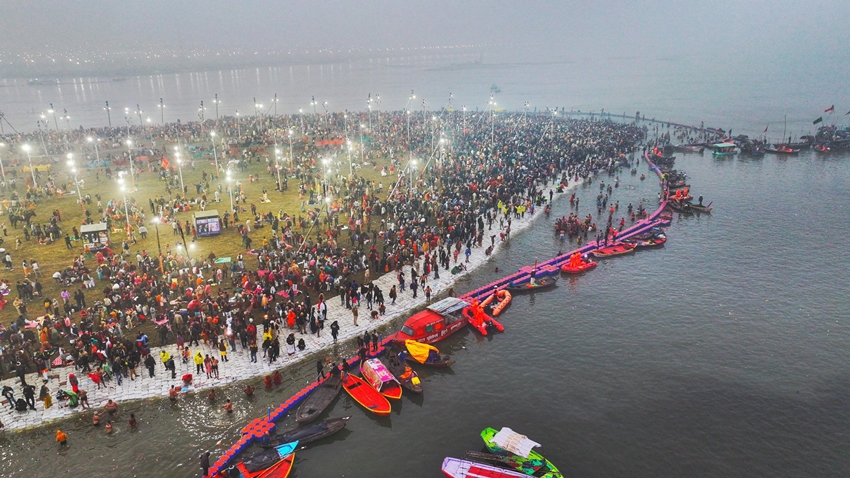 Sacred chants during Kumbh Mela