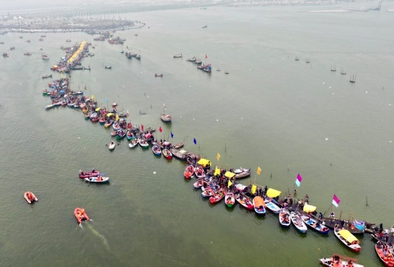 Bathing rituals at Kumbh Mela