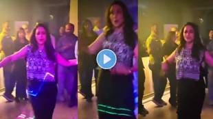 madhuri dixit dances on dola re dole song at wrap up party