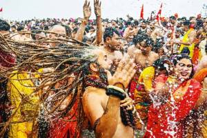 Naga Sadhus Enchant Devotees At Triveni Sangam on Makar Sankranti