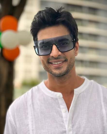 Marathi actor Gashmeer Mahajani nick name and how much he get percent in 10th standard