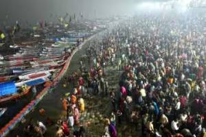 Due to the increasing crowd at the Mahakumbh Mela travel companies in Maharashtra are providing guidance instead of planning Mumbai news