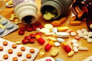 Raids on companies selling medicines without a license Mumbai print news