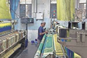 Bed Sheet production in Solapur