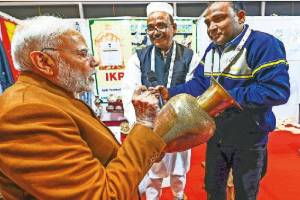 Attempt to spread poison in the name of caste PM Modi criticizes opponents