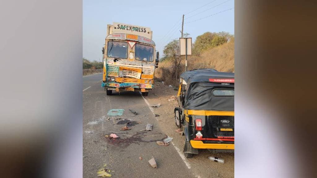 Three people from Kalyan killed in accident in Igatpuri taluka nashik news | | इगतपुरी तालुक्यातील अपघातात कल्याणचे तीन जण ठार, दोन जखमी (लोकसत्ता टीम) 