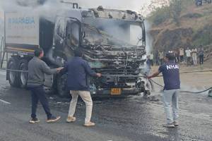 Fire in a cargo vehicle at Chandwad Ghat nashik news