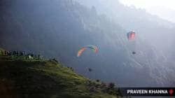 Paragliding in Goa : गोव्यातील पर्यटकांसाठी महत्त्वाची बातमी, सरकारने ‘या’ उपक्रमावर आणली स्थगिती!