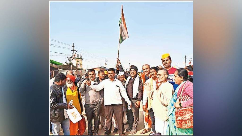 people among the Kumbh Mela pilgrims contributed to the resolve traffic jam