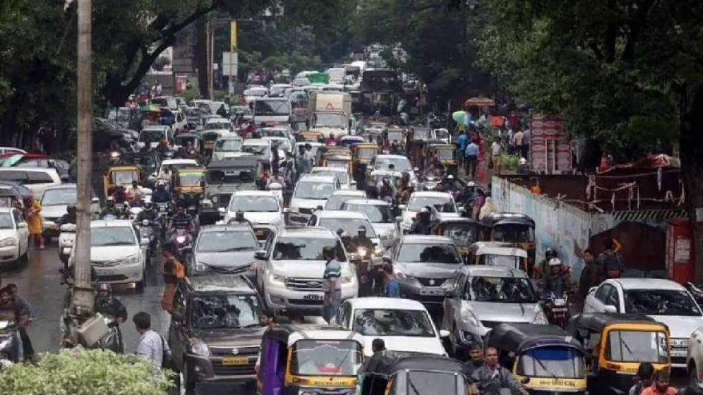 Focus on making 15 major roads in the city congested pune news