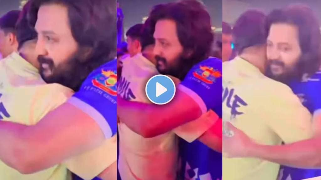 Marathi Actor Meets Riteish Deshmukh