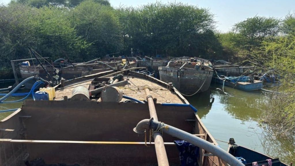 Major action against sand smugglers Revenue Department destroys 15 boats