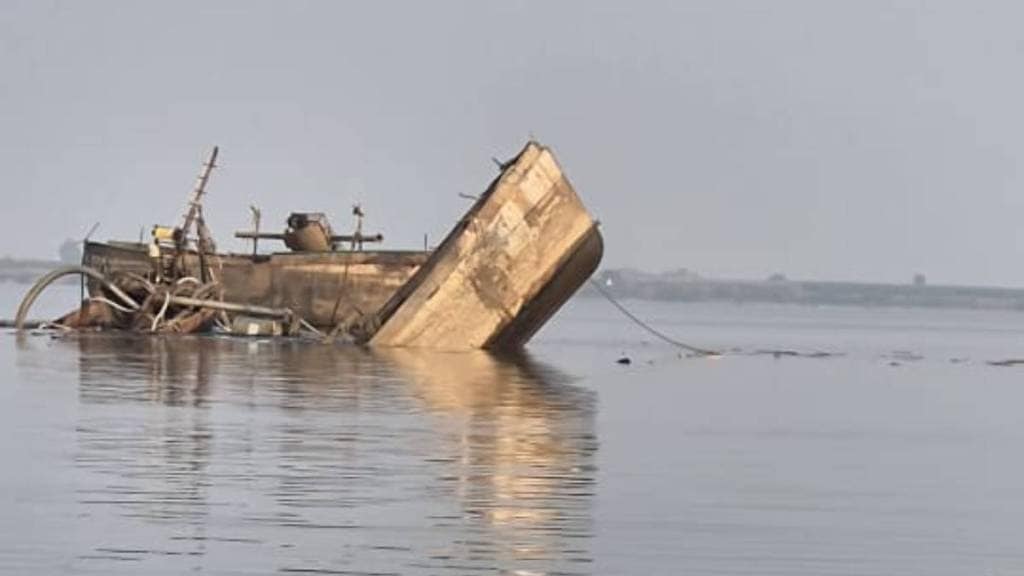 sand mafias are illegally extracting sand from ujani dam