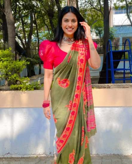 marathi actress swarda thigale replace tejashri pradhan in premachi goshta serial 