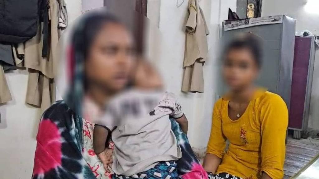 Two women who stole on the pretext of begging arrested in ulhasnagar crime news