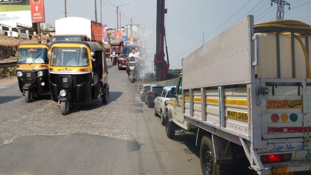 Dombivli MIDC ban on Heavy vehicles Shilphata road