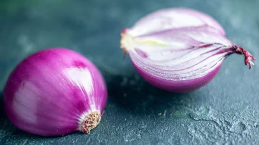 What happens to your body if you eat raw onions every day