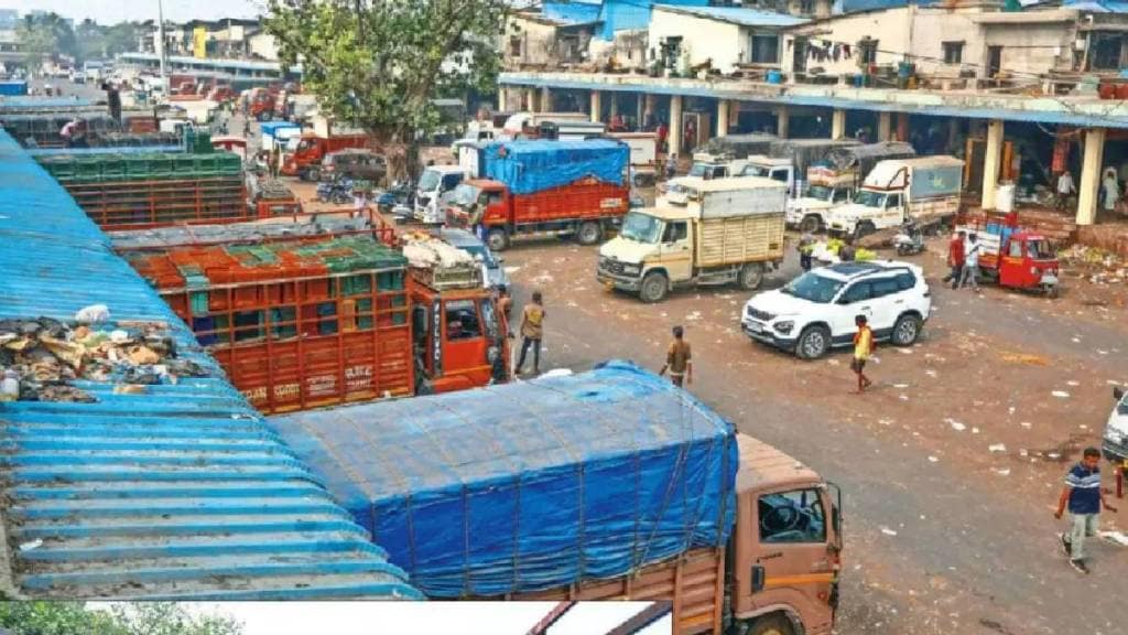 illegal parking hawker encroachment outside the premises APMC navi mumbai