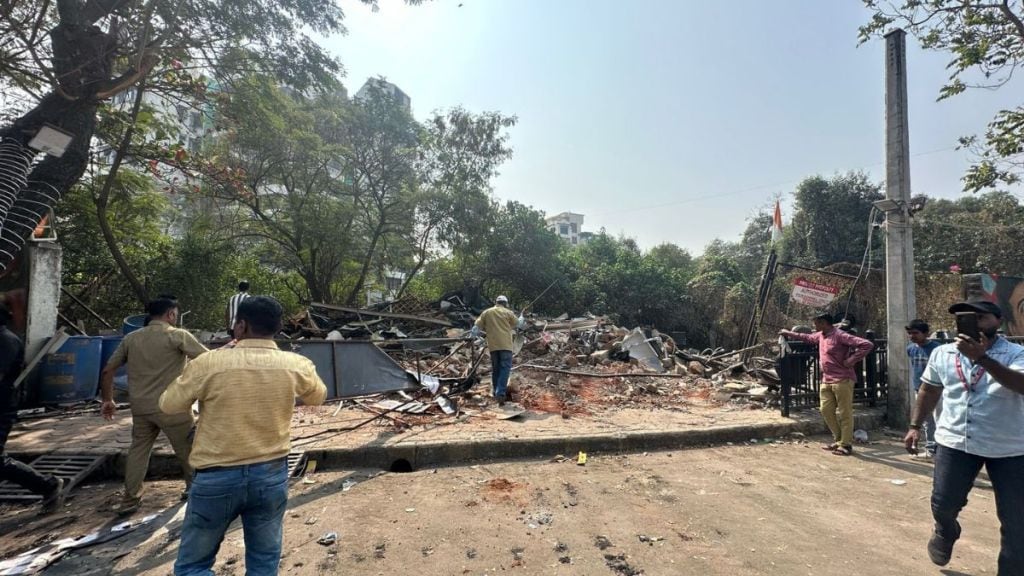 Unauthorized Goldie Garage in Versova finally demolished by the municipality