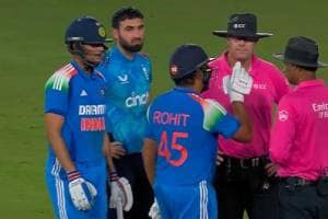 IND vs ENG 2nd ODI Match Stopped Due to Floodlights Issue in Cuttack Rohit Sharma Chat With Umpires