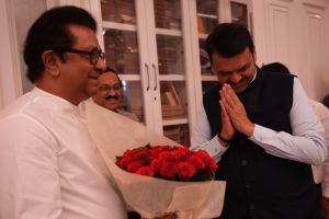 CM Devendra Fadnavis Meet Raj Thackeray in MArathi