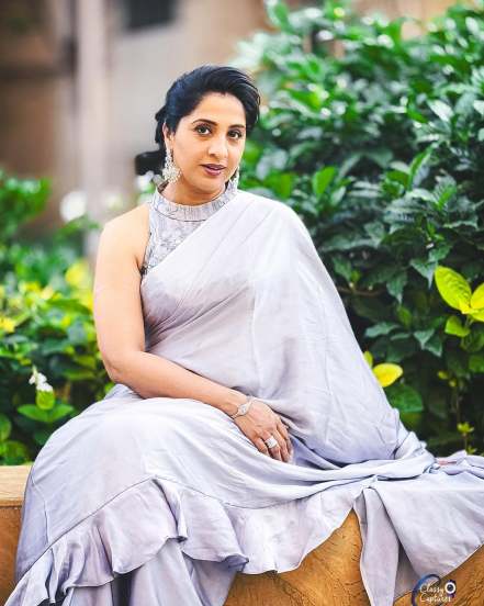 Madhurani Gokhale Glamorous Look