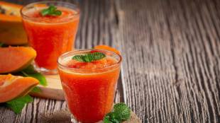 Why papaya is the perfect fruit in winter season as per Ayurveda papaya juice benefit in winter