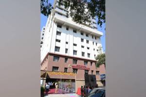 Ashish Shelar inaugurated newly expanded Khurshedji Behramji Bhabha Hospital in Bandra on Wednesday