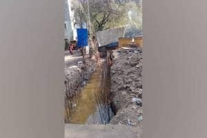 construction of footpath is understood to have stopped by contractor due to opposition from nearby shopkeepers