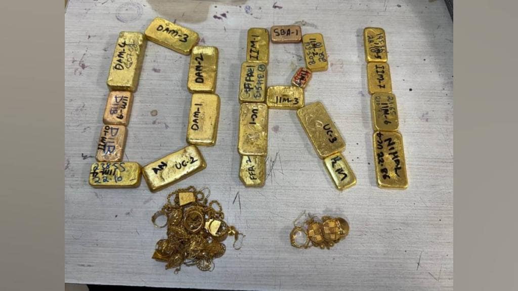 four foreign women arrested for smuggling gold in operation conducted by dri at mumbai airport