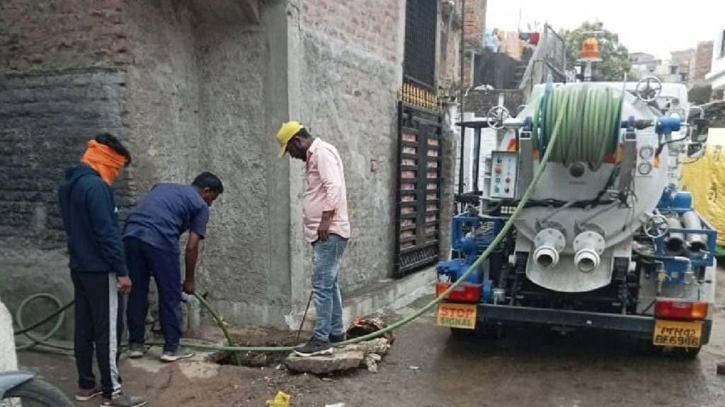 Nagpur, Sewer cleaning , machine,