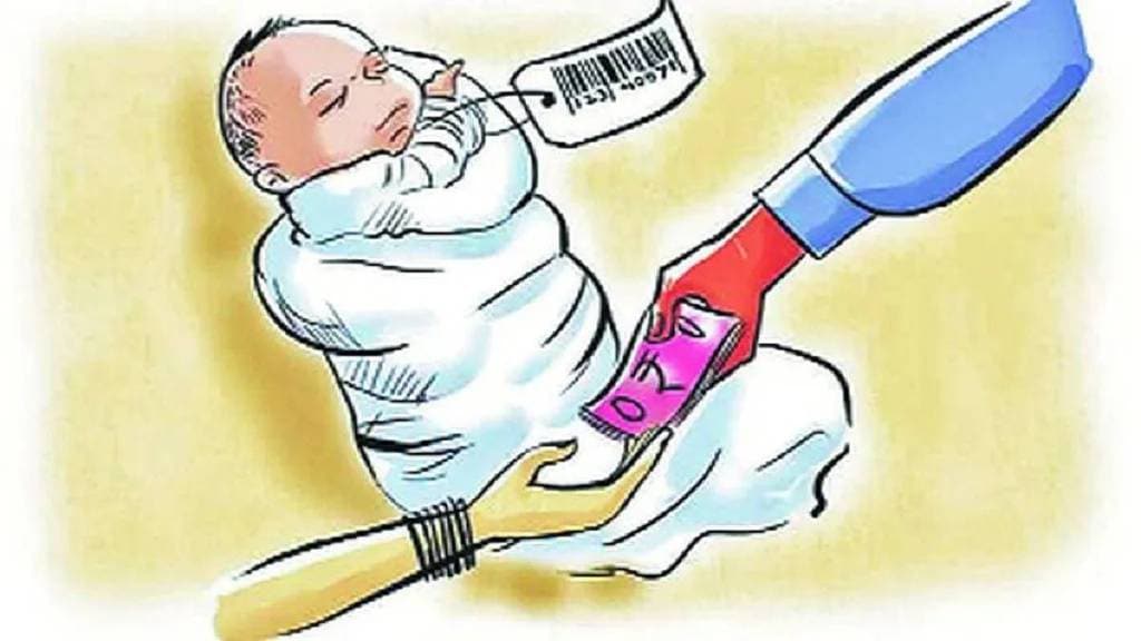 thane 21 year old woman illegally sold her baby girl for Rs 10000 to Kalwa family