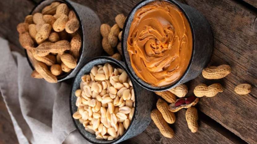 How does eating peanuts with skin affect health