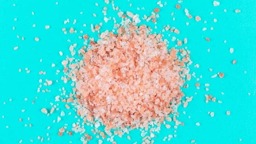 pink salt for skin