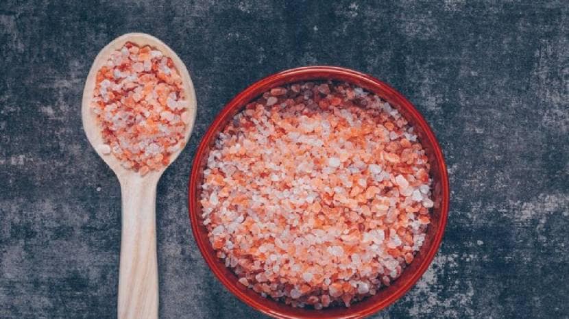 pink salt for skin